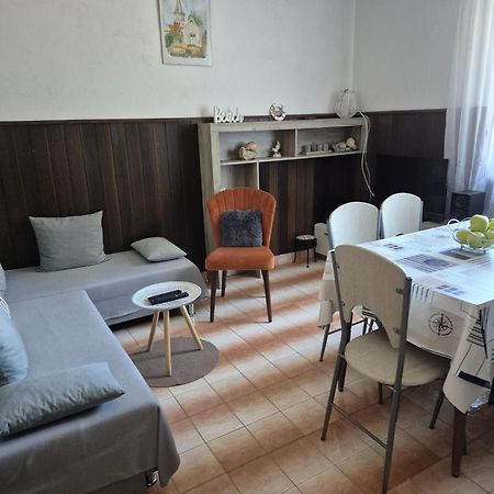Apartmani Ino Škrip Exterior foto
