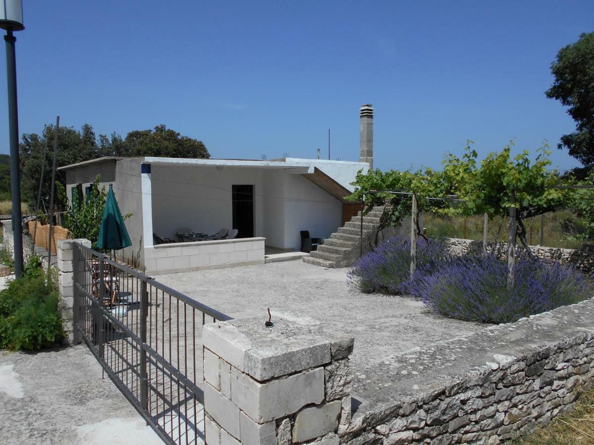 Apartmani Ino Škrip Exterior foto
